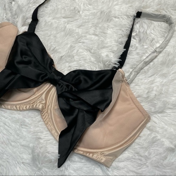 VICTORIAS SECRET Wicked Embellished Bow Bra 34DDD - Picture 6 of 11
